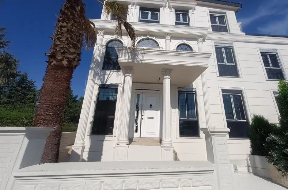 Bodrum-Mugla-Villa-Kapisi-Montaj